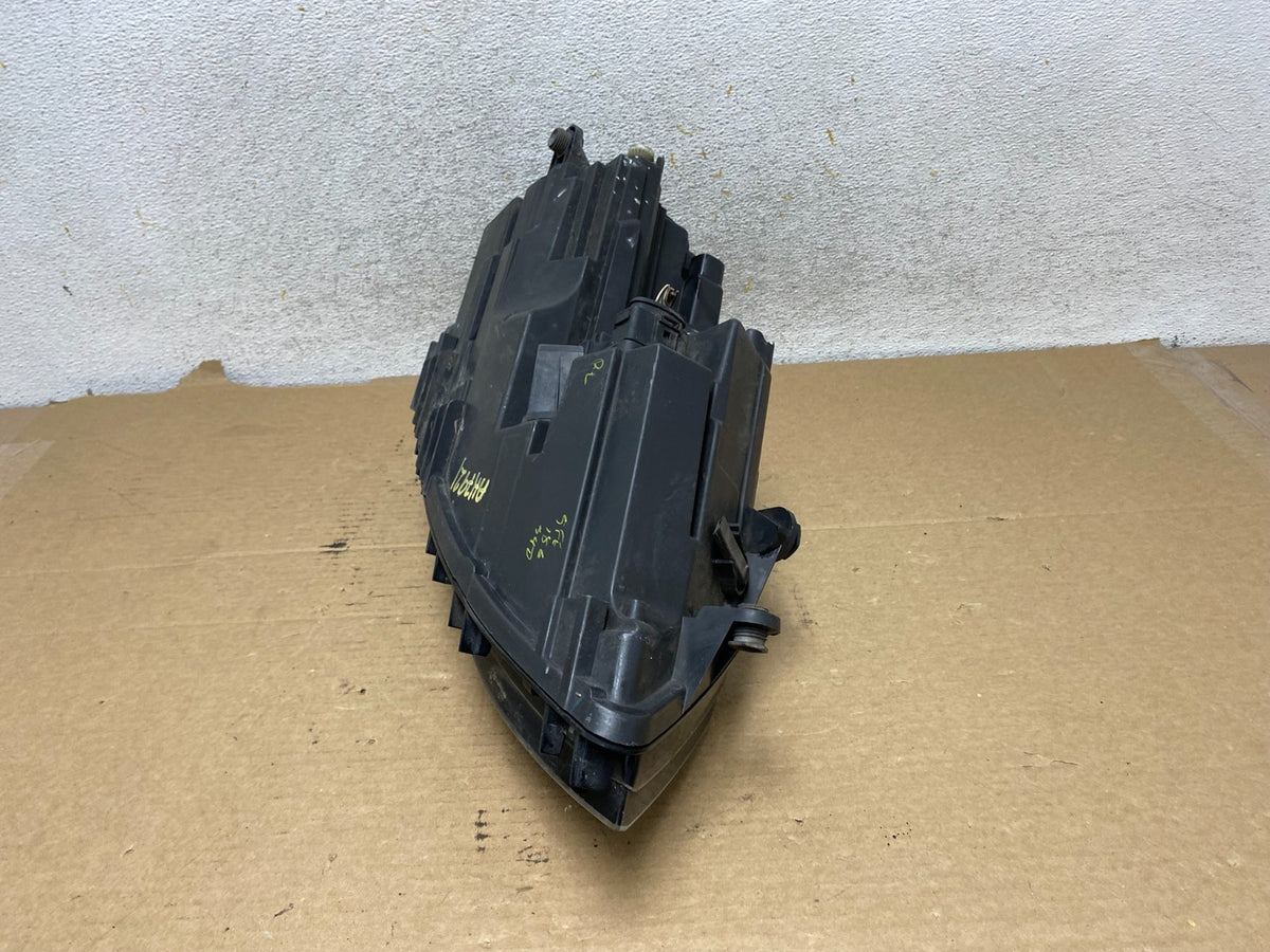 2011 to 2014 Volkswagen Jetta Left Driver LH Headlight Halogen AH7921 DW8