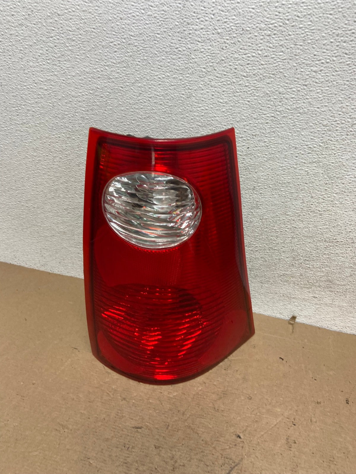 2001-2005 Ford Explorer Sport Trac Right Passenger RH Tail Light AF5688 LK0