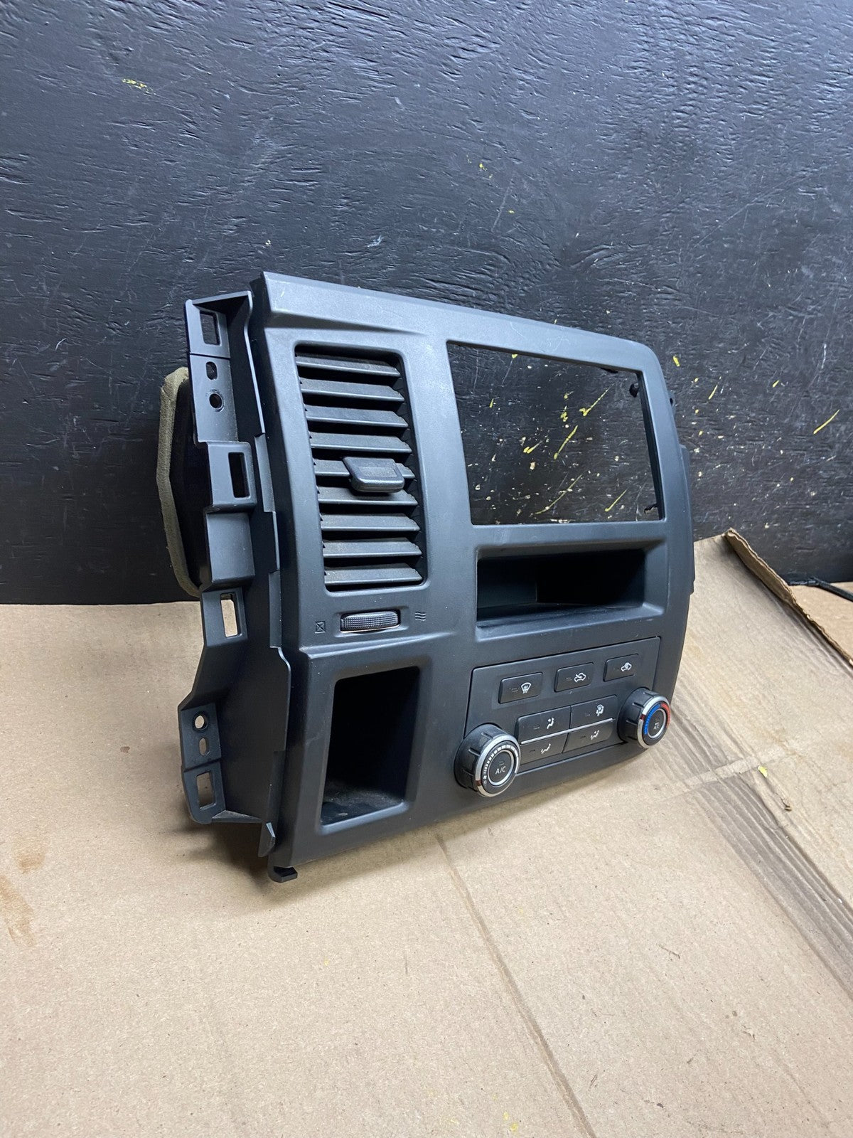 2012-2021 Nissan NV2500 NV3500 Radio Bezel Center Trim Climate Control X1726 DG1