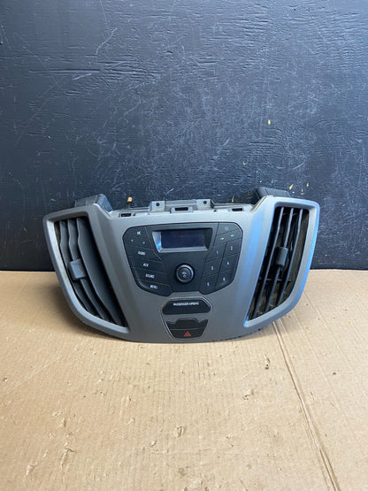 2017 to 2019 Ford Transit Front Radio Audio Control Bezel Air Vent ae4260 DG0