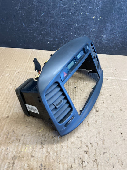 2006 - 2009 Hyundai Accent Center Radio Hazard Air Vent Bezel AD1970 DG1