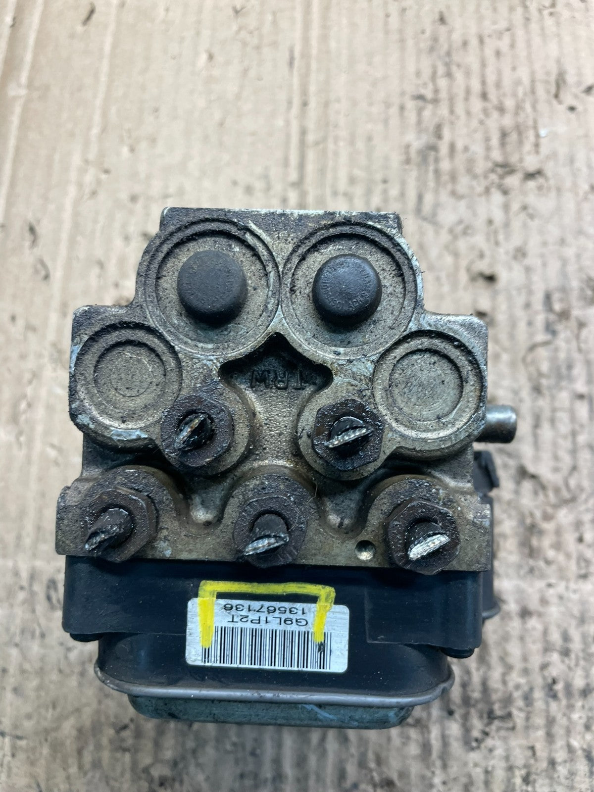 2004-07 Chevrolet Express ABS Pump Control 13567136 Module S4789 DG4