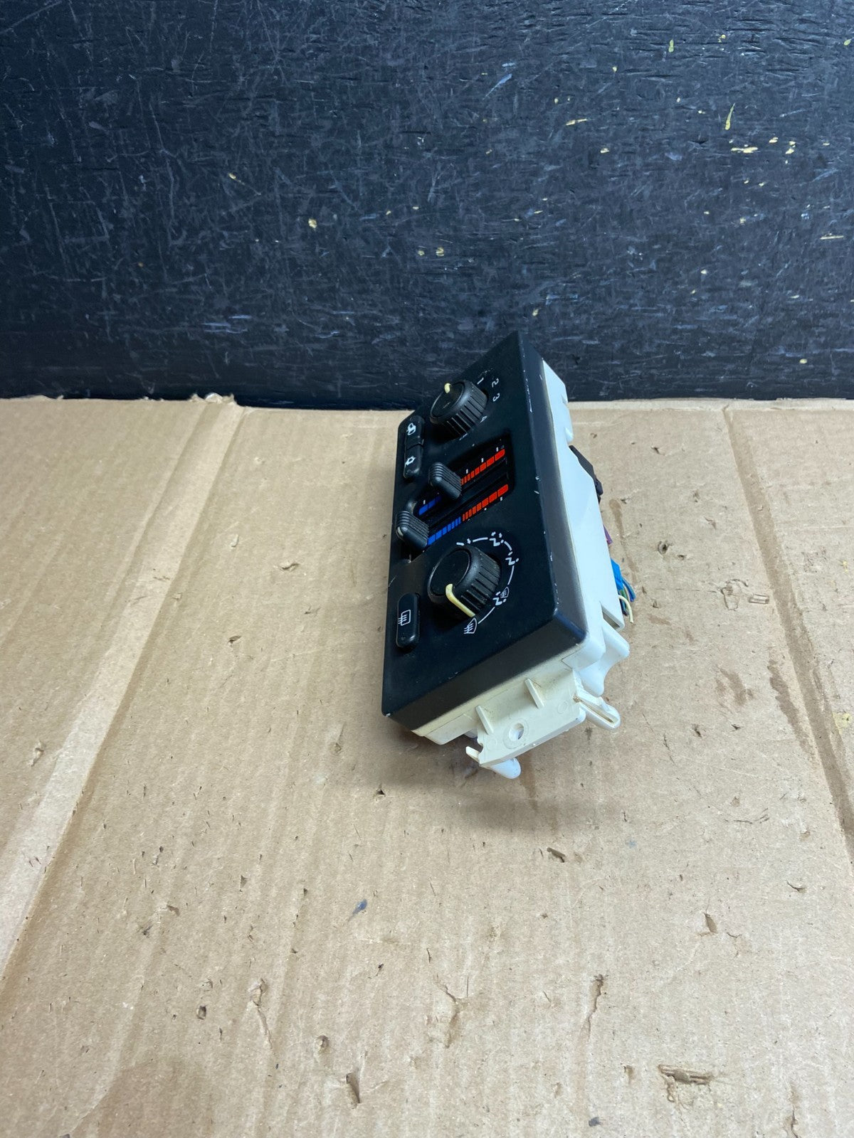 2003-2009 GMC Chevrolet Envoy Trailblazer Climate Control A/C Panel ai2717 DG2