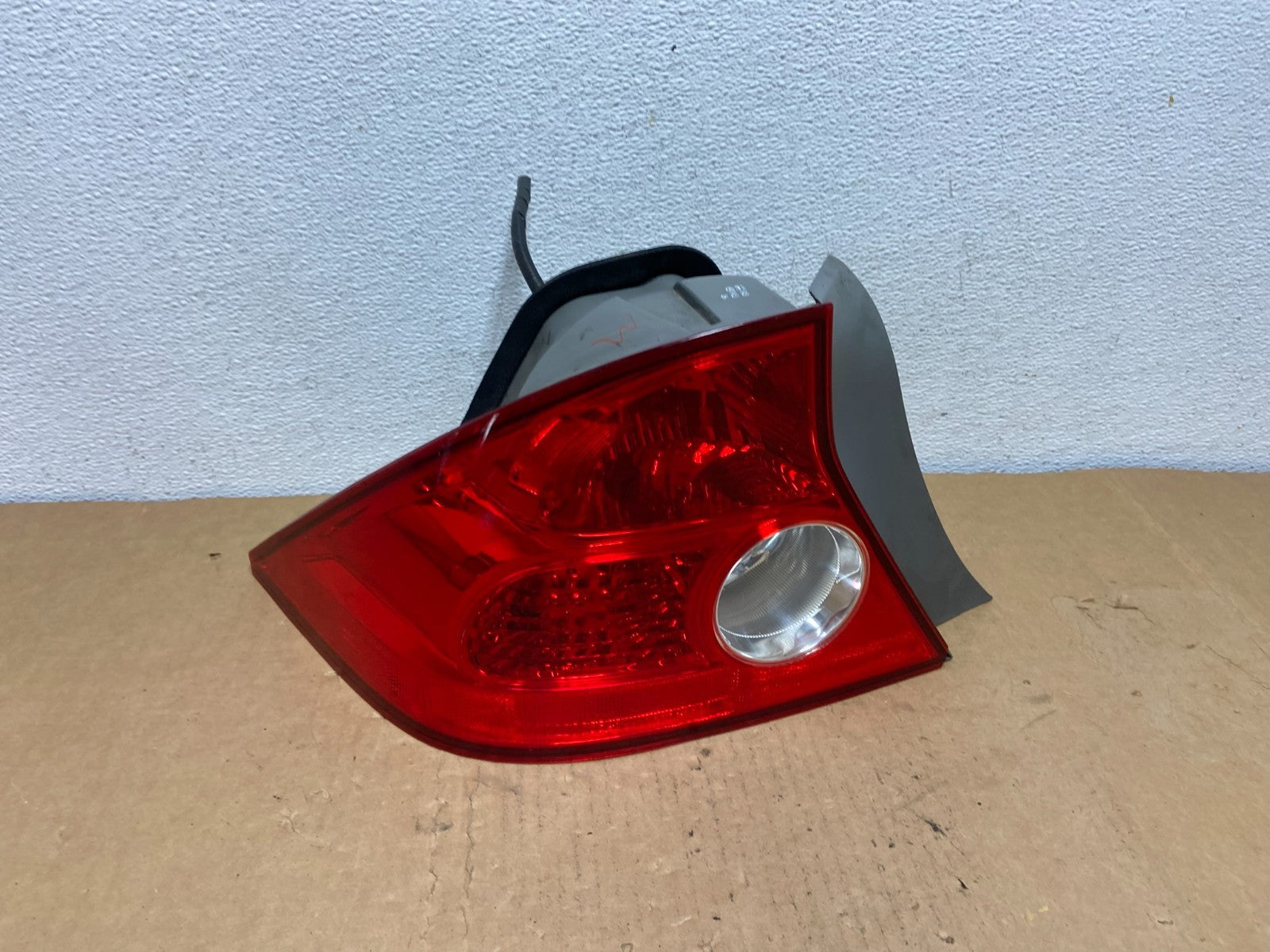 2004-2005 Honda Civic Coupe Left Driver Side Tail Light AC8523 DW0