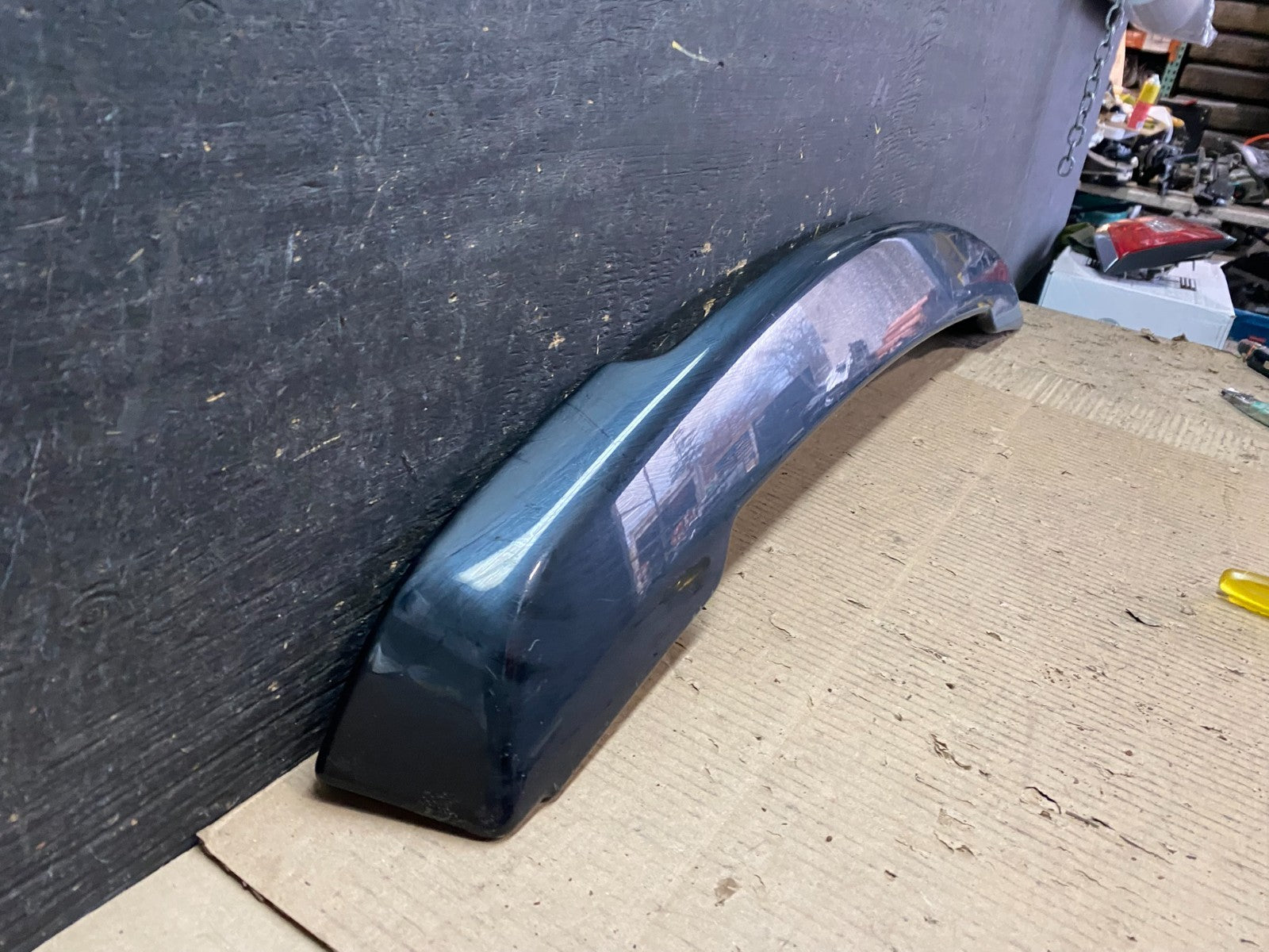 2008 to 2014 Land Rover LR2 Rear Trunk Tail Light Lift Gate Spoiler W5991 DG12