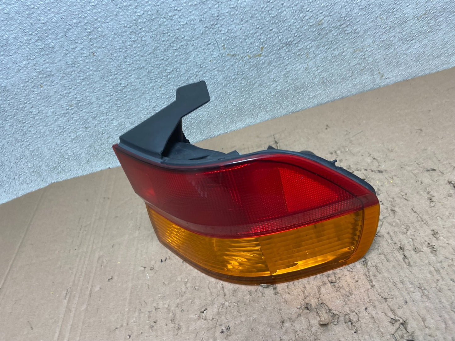2002 2003 2004 Honda Odyssey Right Passenger Side Tail Light Oem Y0644 DW1