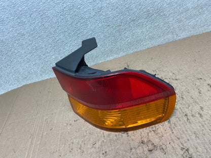 2002 2003 2004 Honda Odyssey Right Passenger Side Tail Light Oem Y0644 DW1