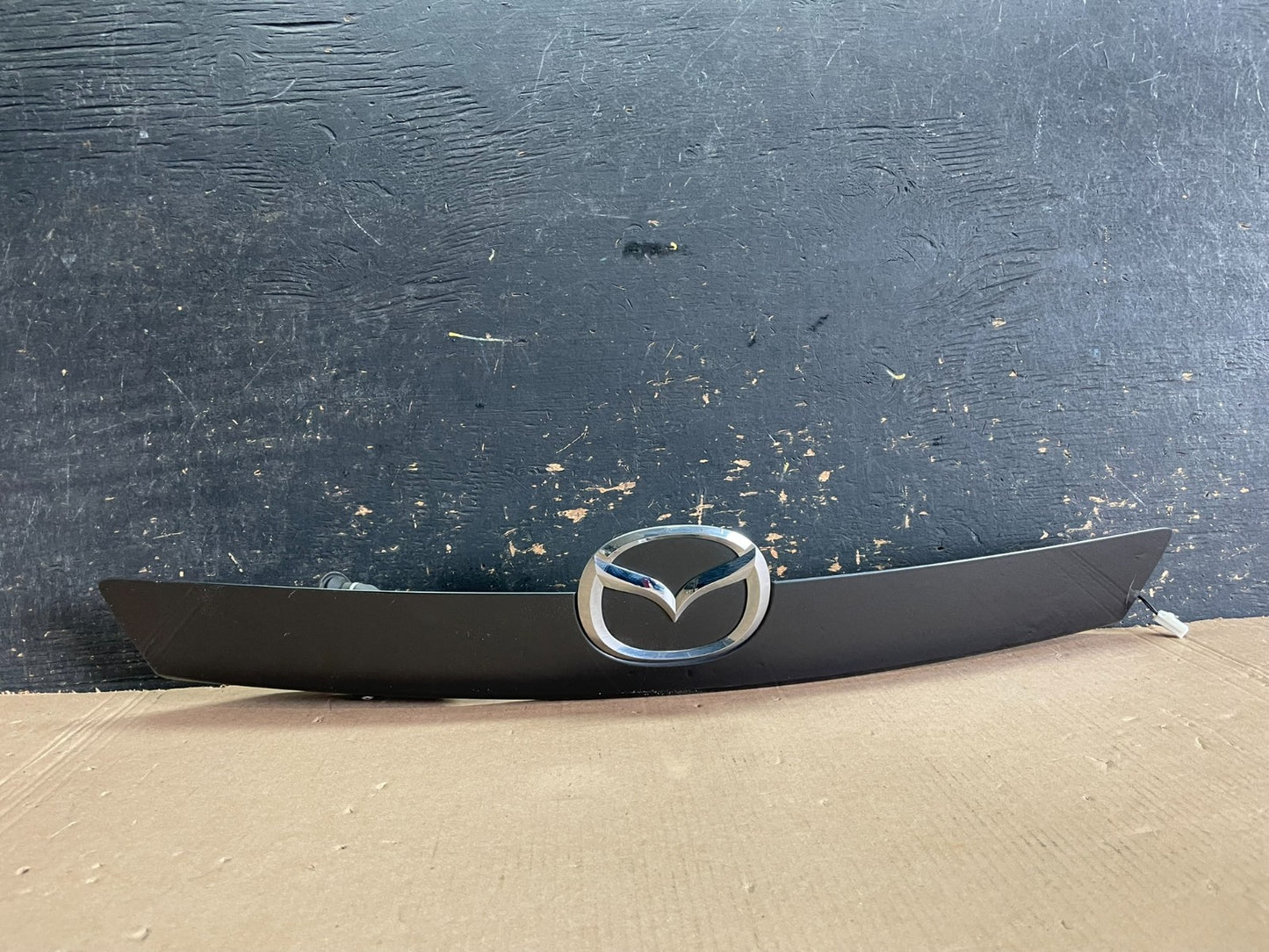 2007-2014 Mazda CX-9 Trunk Lid Garnish Panel Molding Trim Back  Camera AA1924 DG0