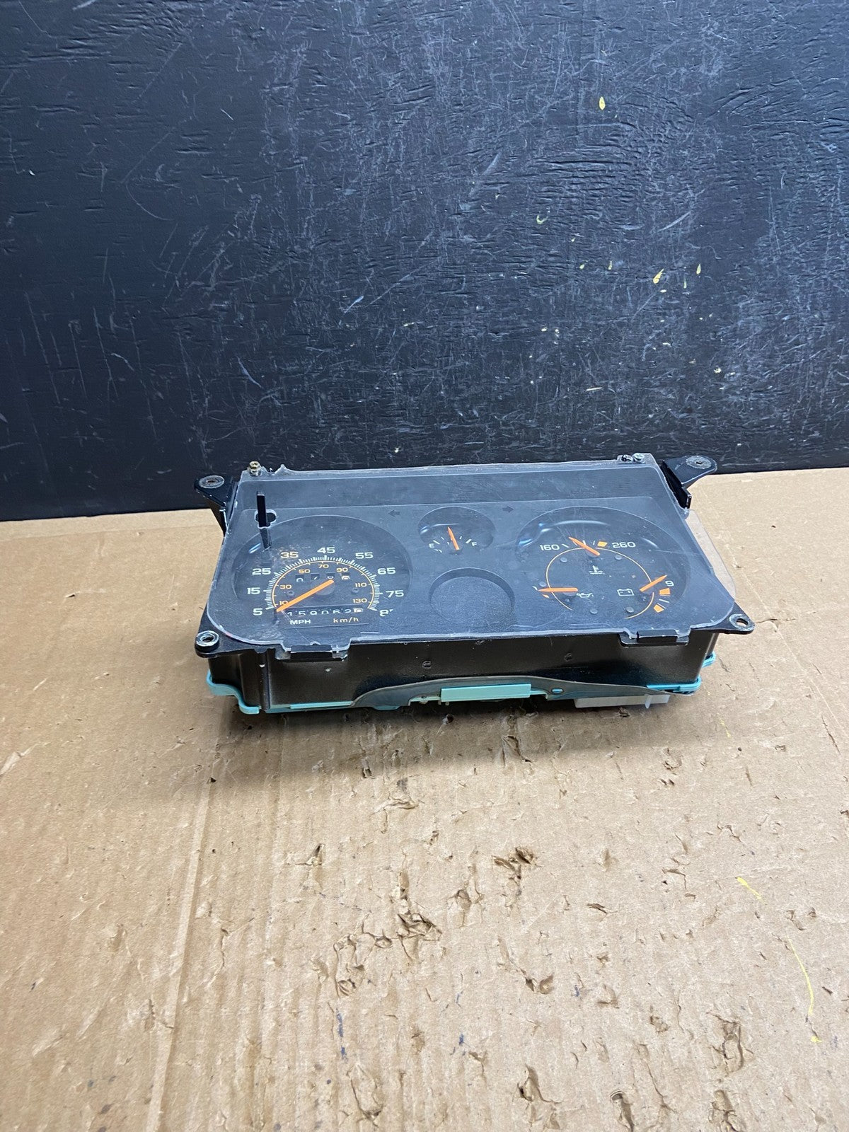1992 - 1995 Chevy 1500 Gmc G10 G20 G30 Speedometer Instrument Cluster AD6923 DG4