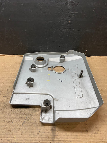 2005 to 2008 Ford Escape Hybrid Engine Motor Cover E8352 DG16