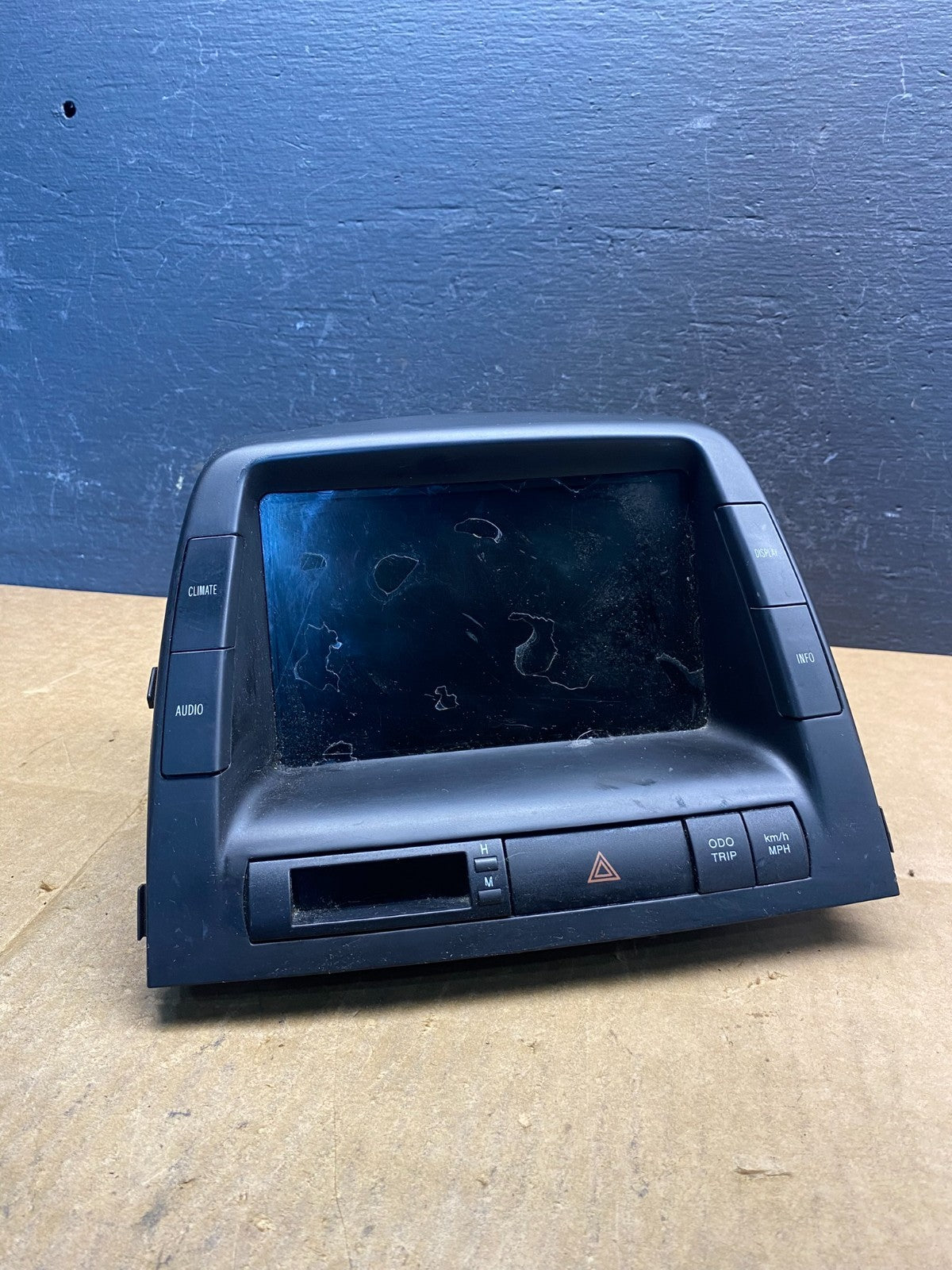 2004 to 2005 Toyota Prius Radio Stereo Receiver Screen Display AD3634 DG0