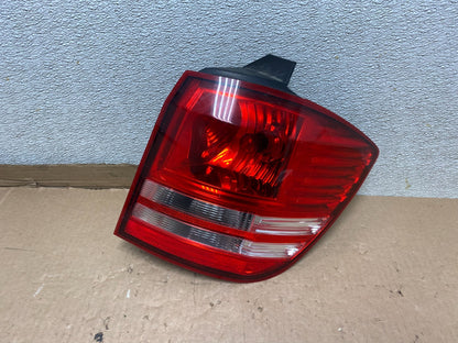 2009 - 2011 Dodge Journey Right Passenger Side Tail Light Oem U8548 DW0