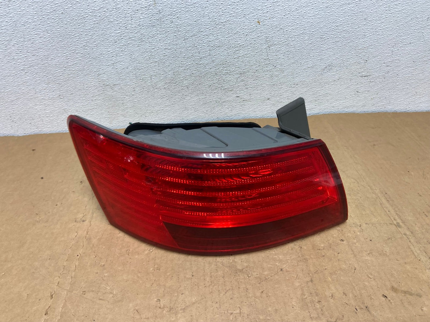2009 to 2010 Hyundai Sonata Left Driver Lh Side Tail Light AD1277 LK0