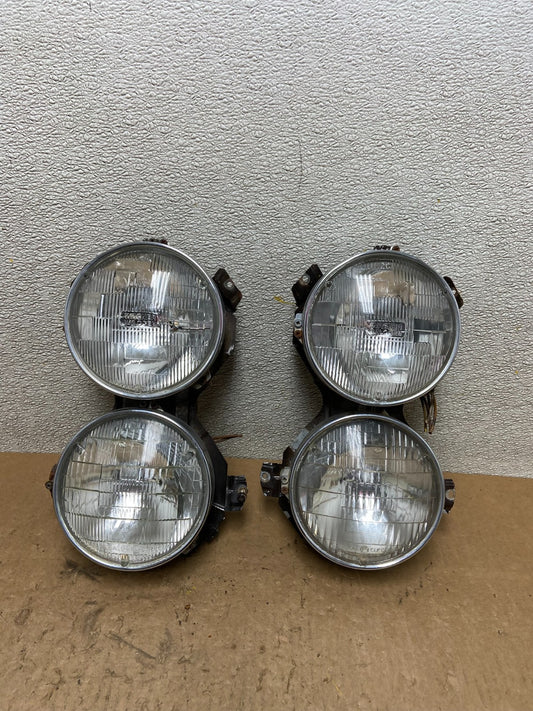 Mercedes 220SE 280SE W111 W108 W109 W112 Headlights Left+Right Z92150