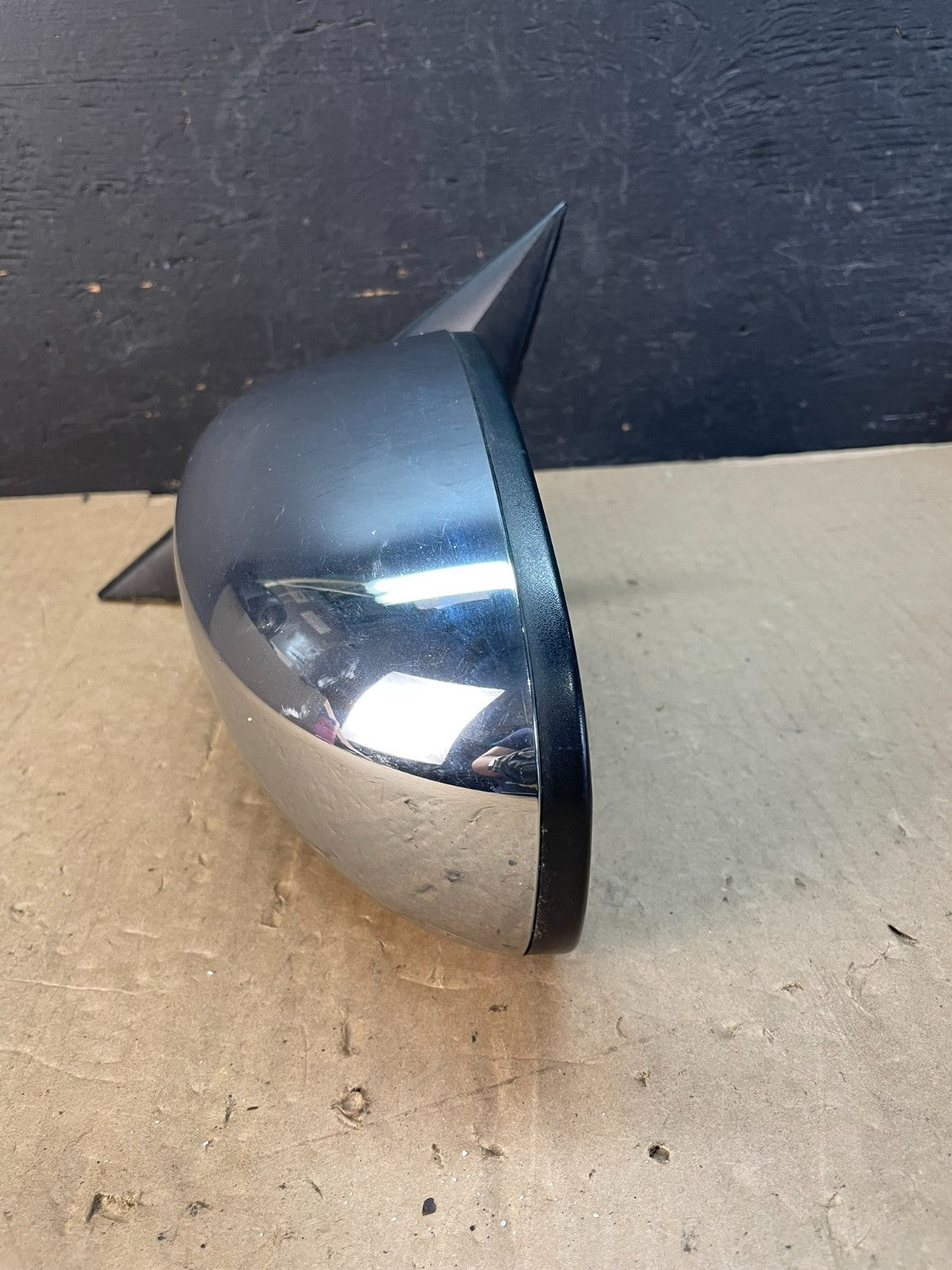 2005 to 2010 Chrysler 300 Left Driver LH View Door Mirror AD5832 DW7