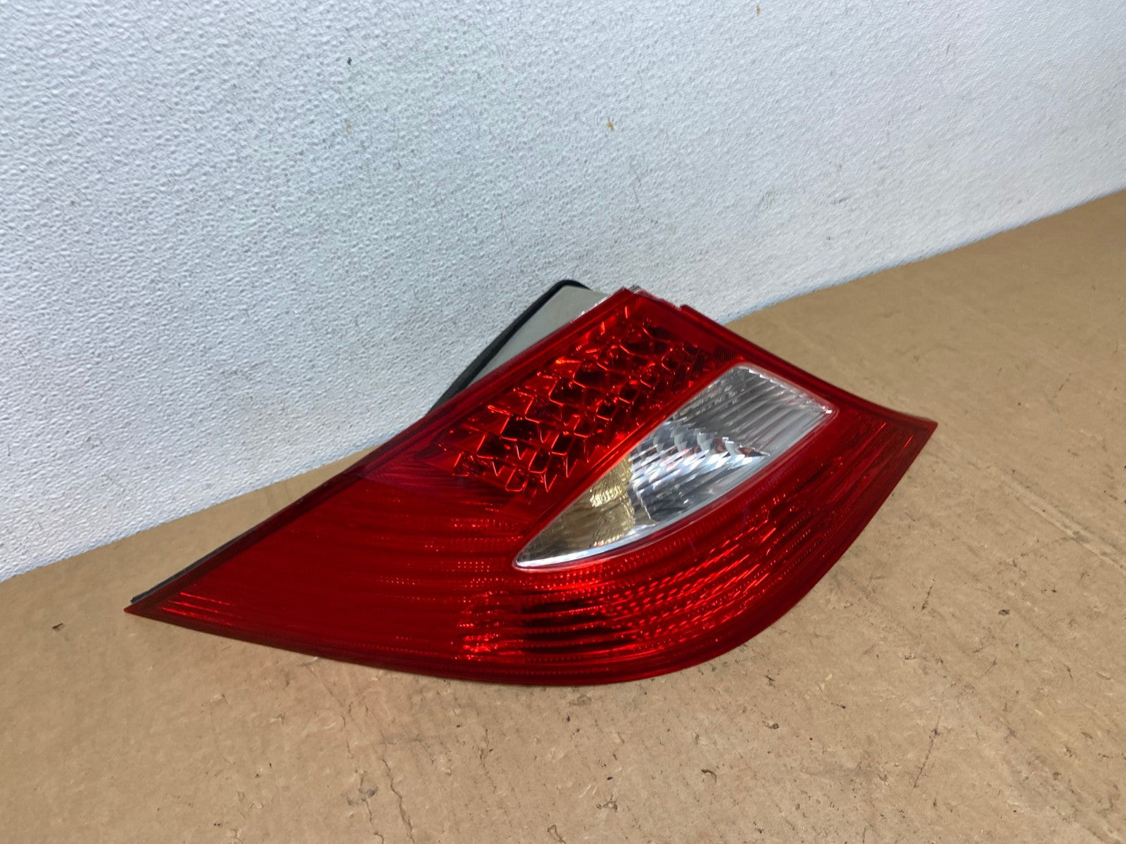 2006-2008 Mercedes w209 CLS CLS550 CLS55 Left Driver LH Tail Light AD1292 LK2
