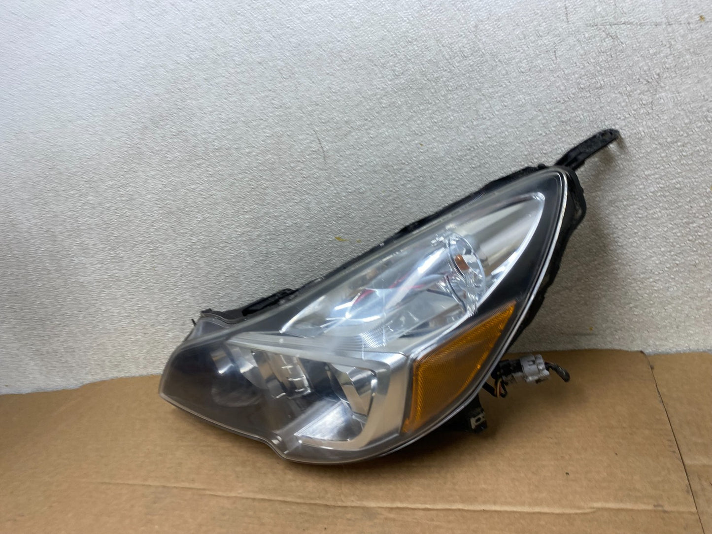 2013 2014 Subaru Legacy Outback Left Driver Halogen Headlight Z1257 DW1