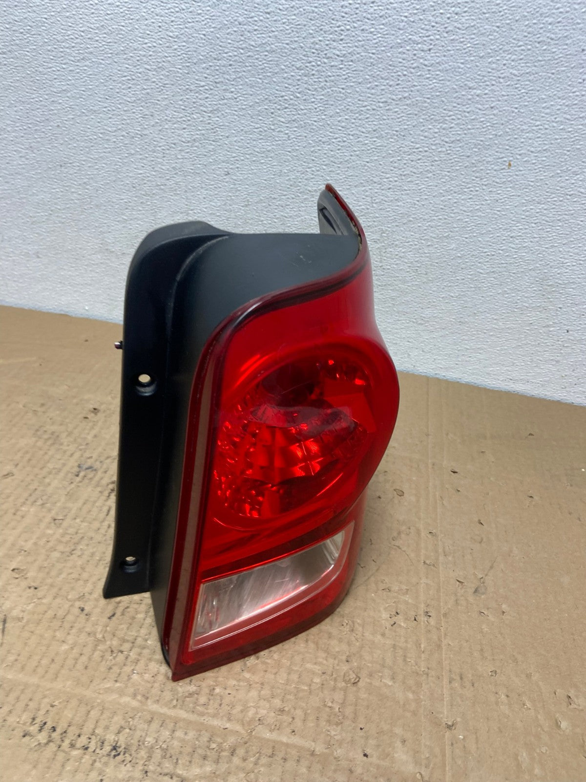 2008 2011 Mazda Tribute Right Passenger Rh Side Tail Light AC3960 LK2