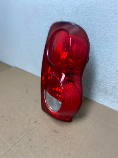 2004-2009 Dodge Durango Tail Light Right Passenger RH Side AE6042 LK1