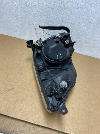 2004 - 2005 Toyota Prius Right Passenger RH Side Headlight Xenon Hid AD6128 DW8