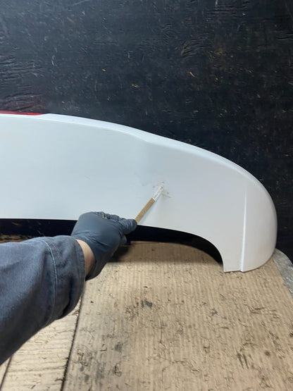 2015 to 2020 Kia Sedona Rear Trunk Spoiler Wing Oem W6091 DG7