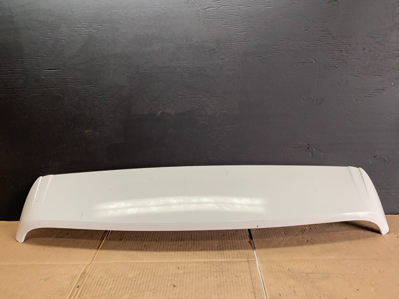 2003 to 2006 Porsche Cayenne Rear Spoiler Third Brake Light Wing OEM C9747 DG10