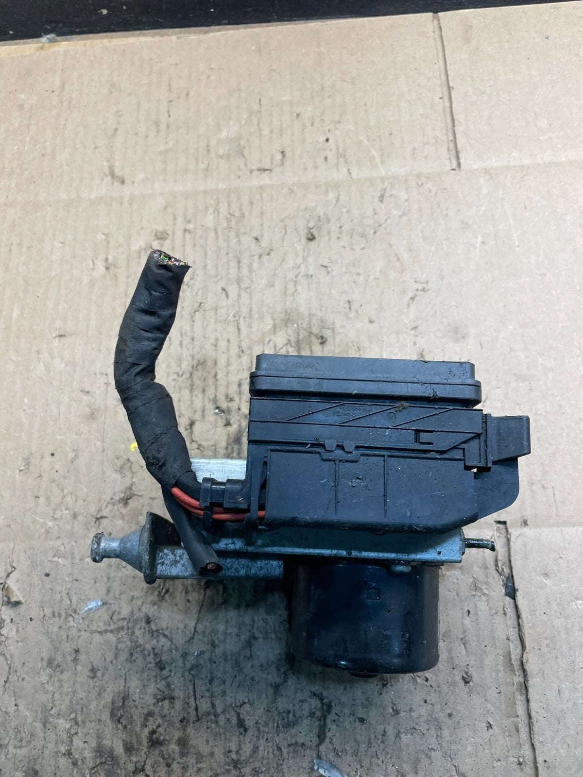 2006 - 2007 Mercedes C280  ABS Anti Lock Brake Pump Module a2035454732 W1238 DG2
