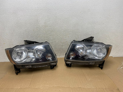 2011-2013 Jeep Grand Cherokee Left+Right Halogen Headlights AI1147 DW0
