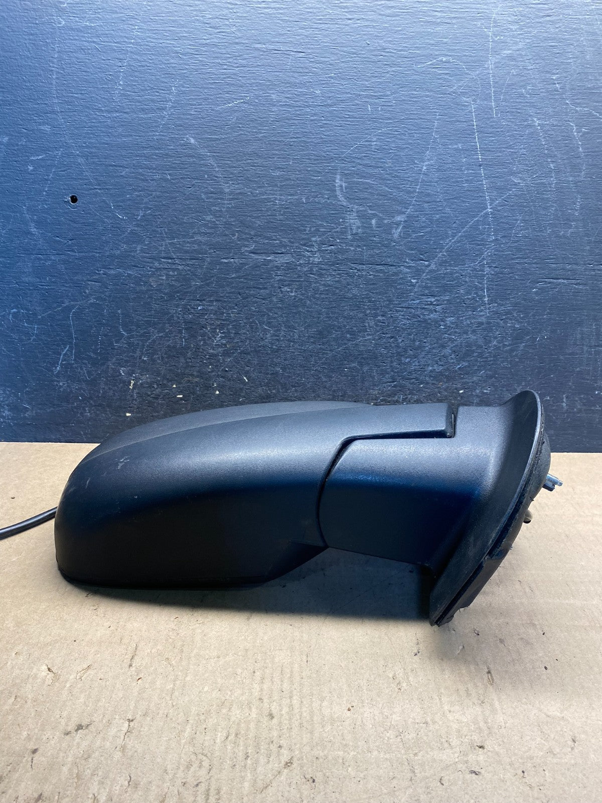 2007-2013 Chevrolet Tahoe Silverado Suburban Right Passenger Mirror AG3488 MS2