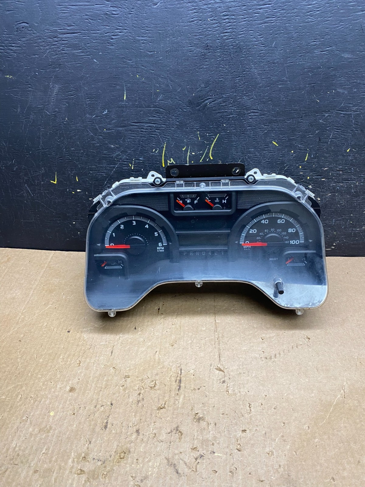 2017 2018 2019 Ford E350 VAN Gauge Speedometer Cluster OEM Z4388 DG0