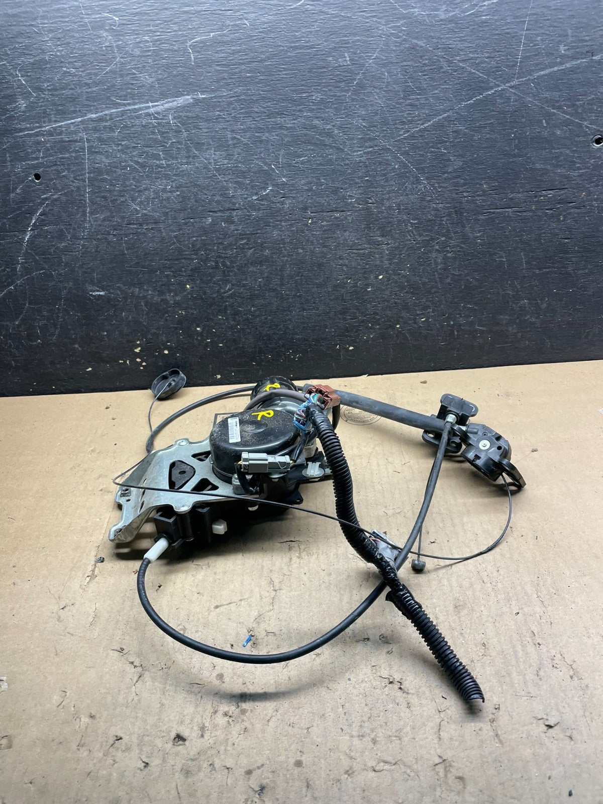 2005 - 2010 Honda Odyssey Rear Right Sliding Door Lock Actuator Motor w4214 DG4