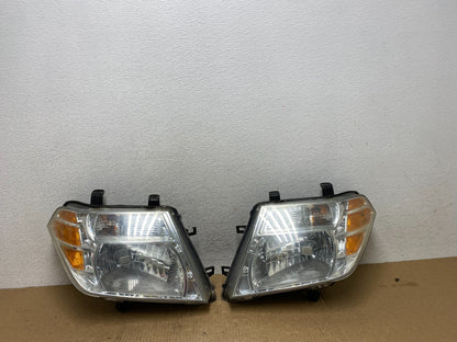 2008 to 2012 Nissan Pathfinder Halogen Headlights Left+Right AF9866 DW0