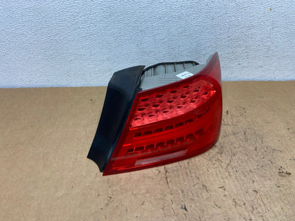 2011 2013 BMW 3 Coupe 328i 335i M3 E92 Right Passenger Tail Light AD0675 LK2