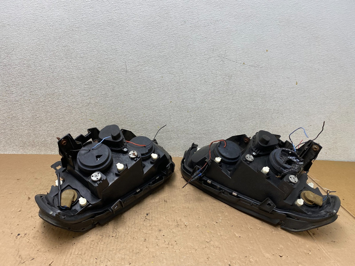 2000-2003 BMW X5 E53 LED Left+Right Set LED Projector Headlight R6549 C DG7