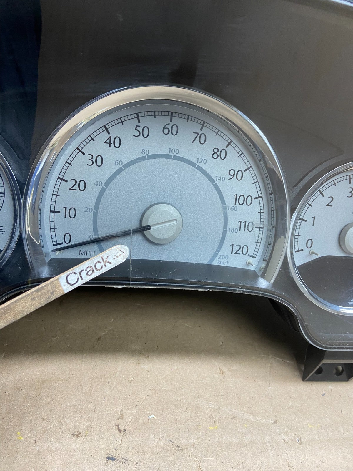 2007 to 2008 Chrysler Aspen Speedometer Cluster Gauge t9360 DG1