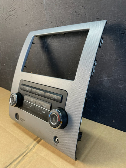 2008 - 2012 Nissan Titan Climate Control Hvac Radio Bezel AC5252 DG2