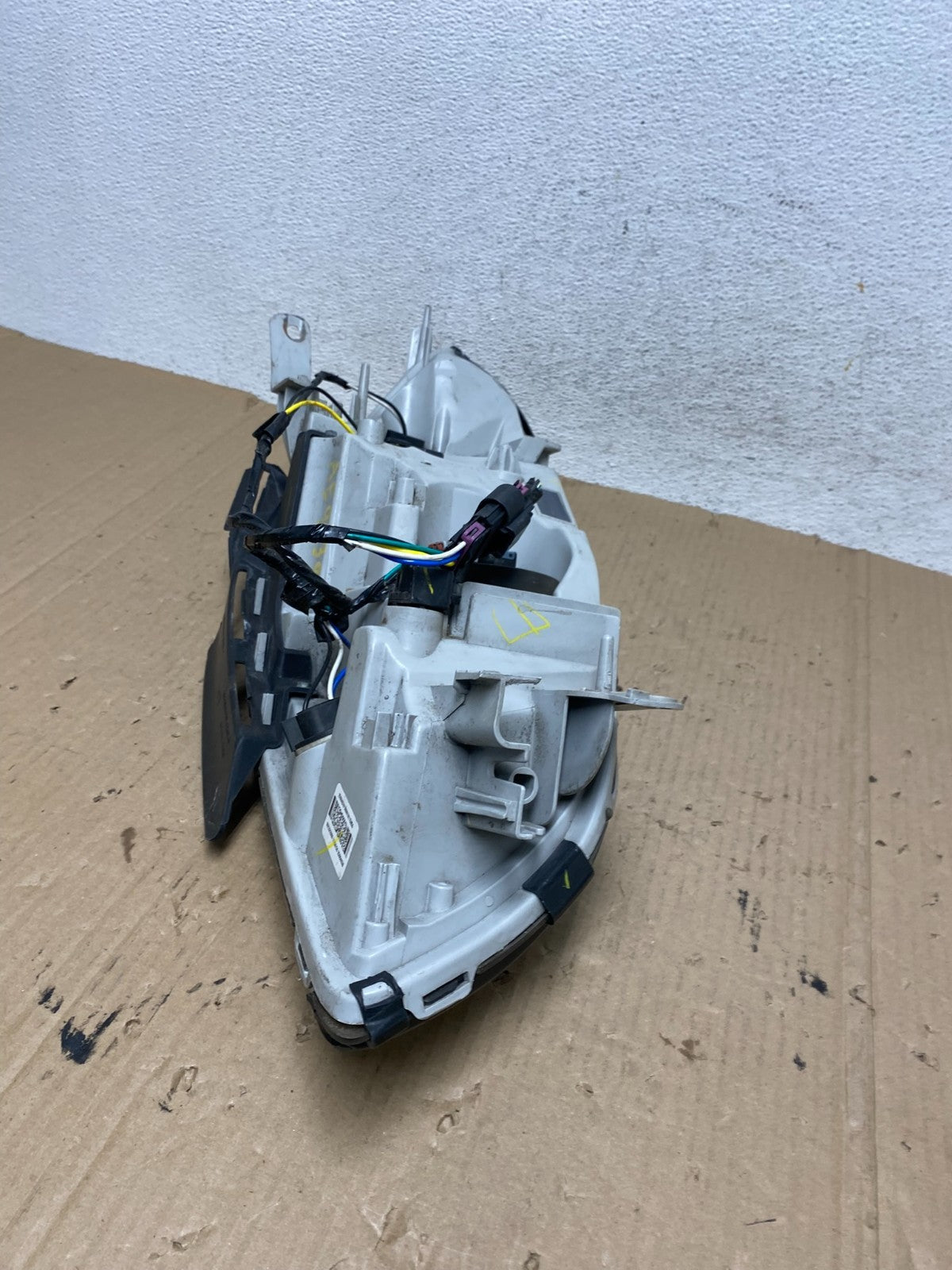 2008 to 2012 Chevrolet Malibu Left Driver LH Side Headlight AE9030 DW6