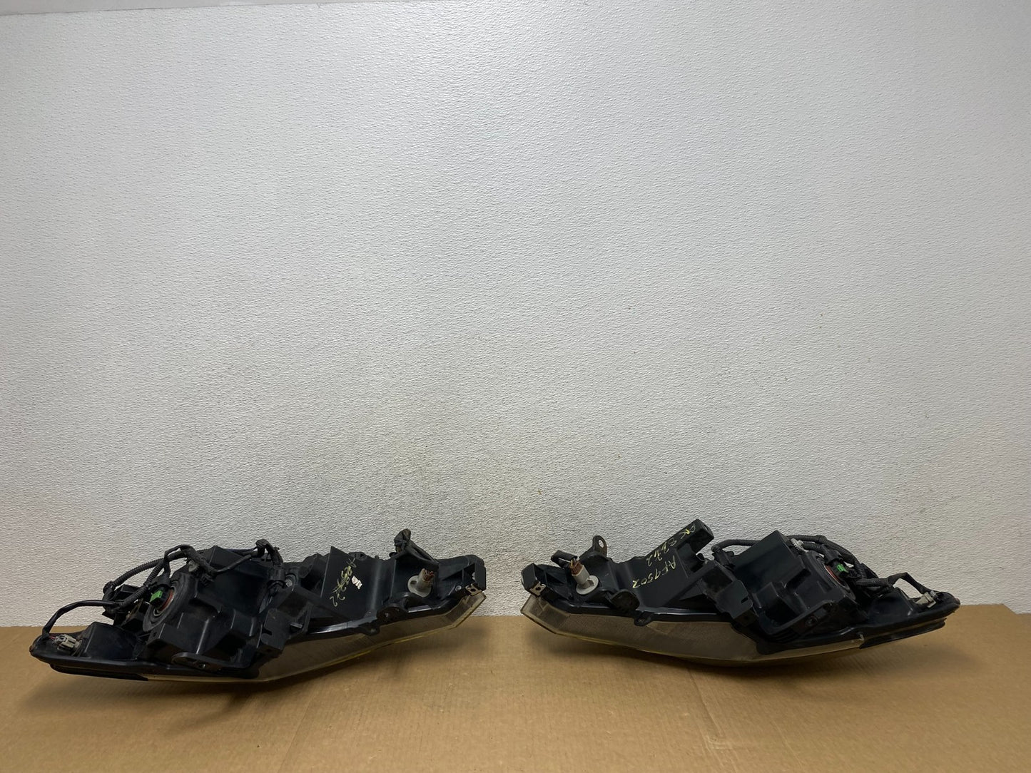 Halogen 2011 2012 2013 2014 Nissan Murano Headlights Left+Right AF9502 DW7