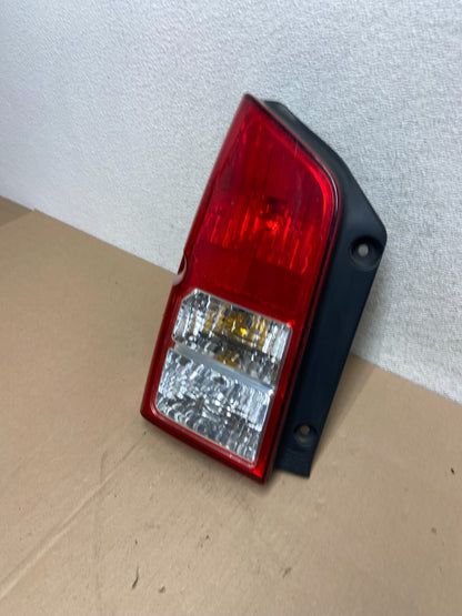 2005 to 2012 Nissan Pathfinder Tail light Left Driver Lh Side AG6610 DW1