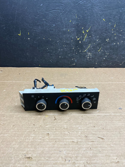 2008-2010 Chevrolet Express 1500 2500 3500 Climate Control Panel w0332 DG0