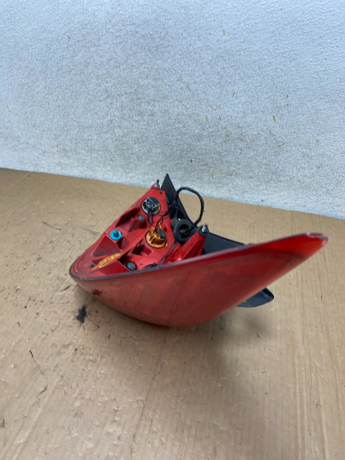 2007 - 2012 Nissan Versa Hatchback Left Driver Side Lh Tail Light AI9093 LK4