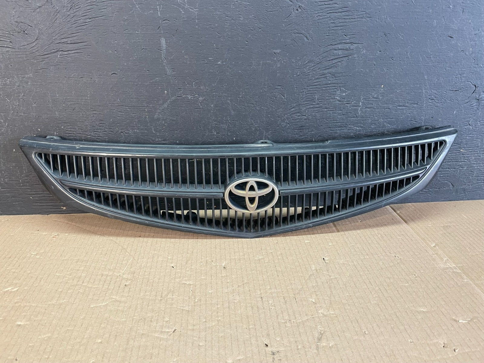 1999 2000 2001 Toyota Solara Front Upper Grill Grille AE3672 DG0