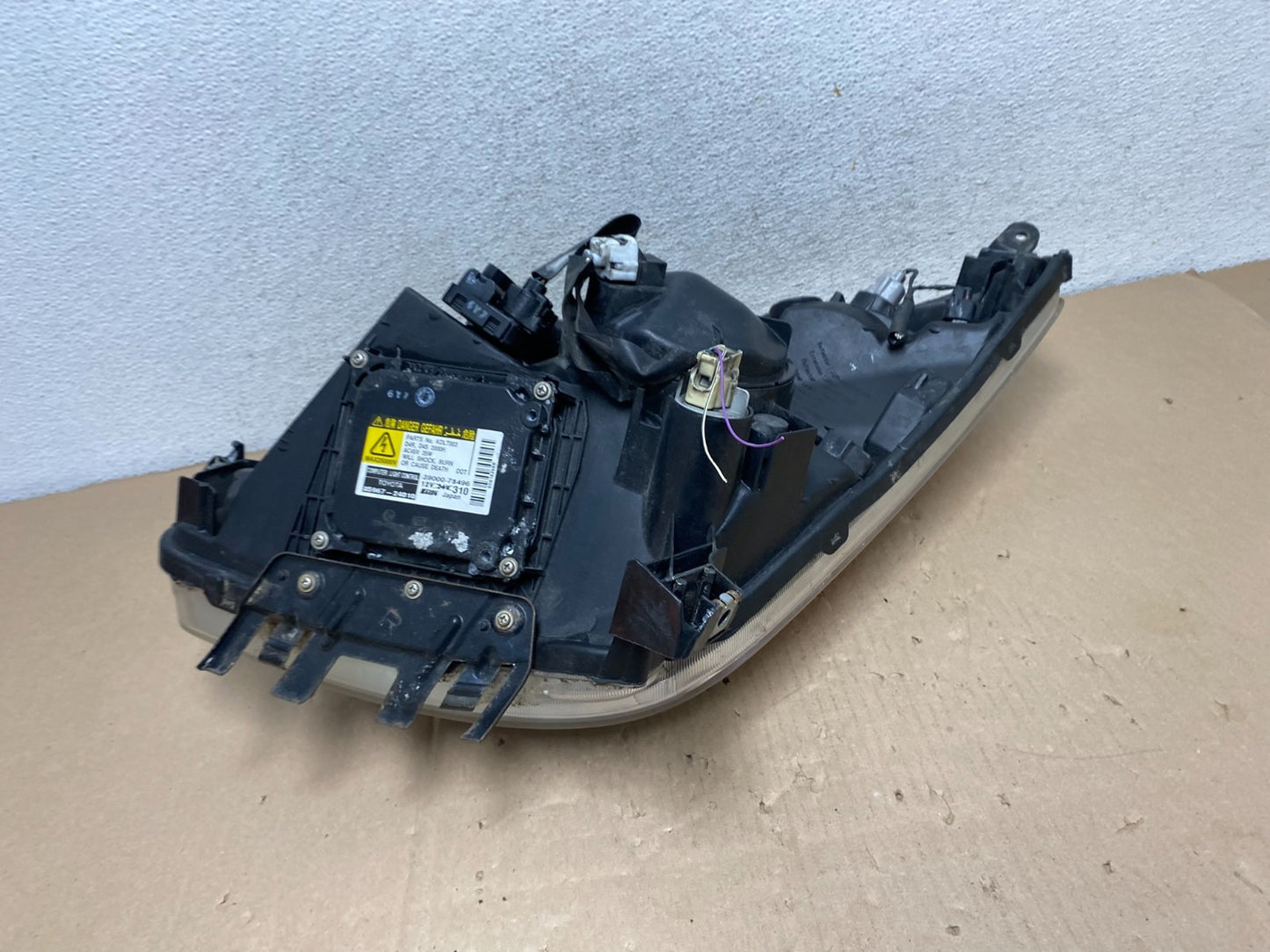 2006-2009 Toyota Prius Right Passenger Rh Side Headlight Xenon HID AG6745 DW6