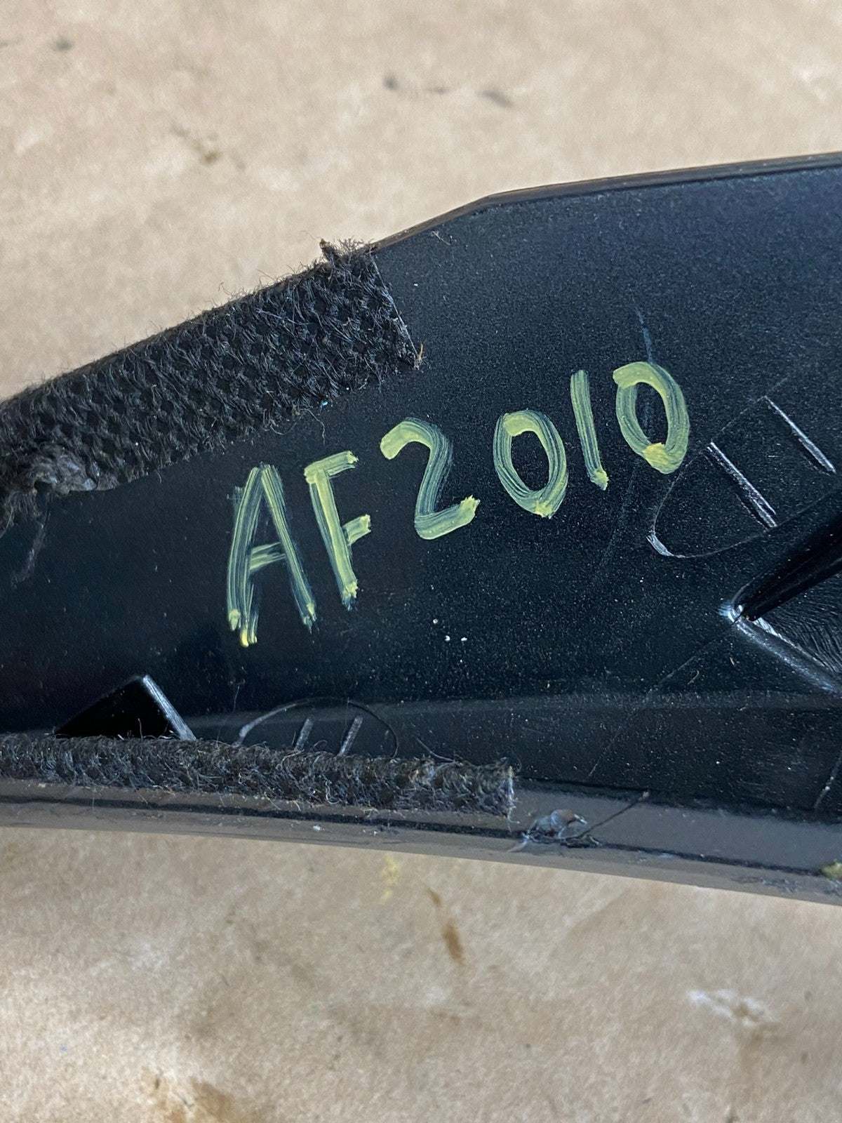2014-2016 Hyundai Elantra Center Right Garnish Trim Bezel Air Vent AF2010 DW5