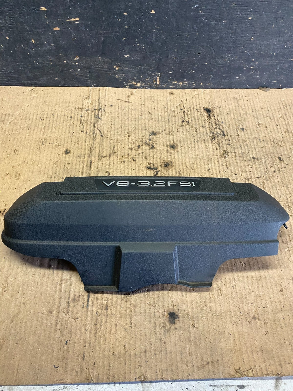 2008 to 2008 Audi A6 3.2L Engine Motor Cover q0400 DG0