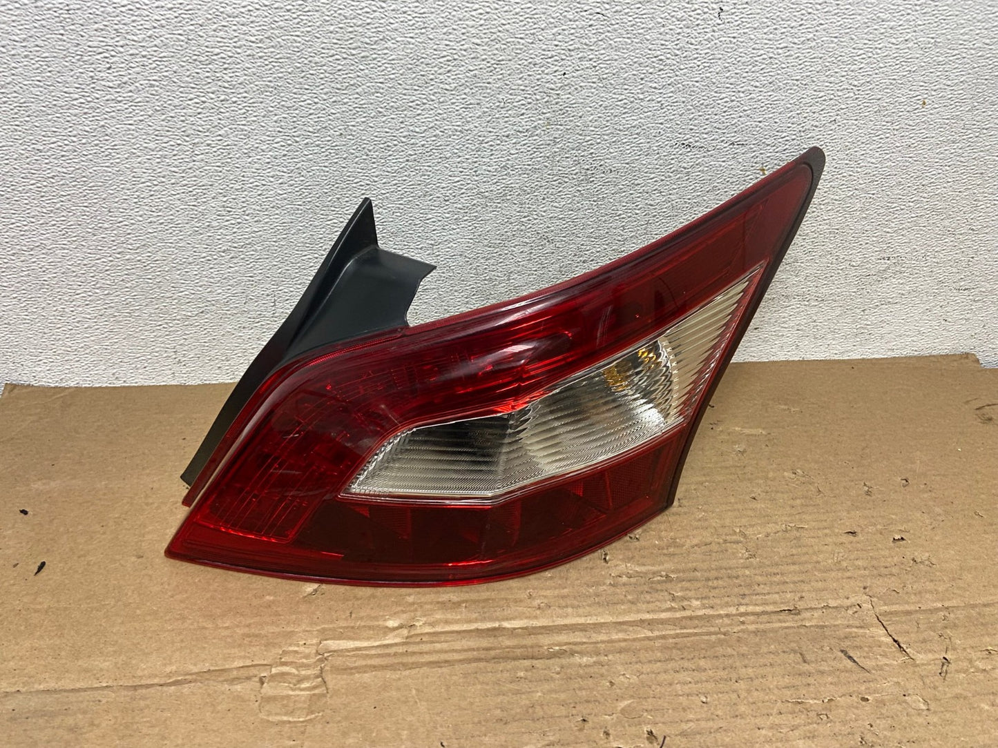 2009 2010 2011 Nissan Maxima Right Passenger RH Side Tail light DEPO AD3976 LK0