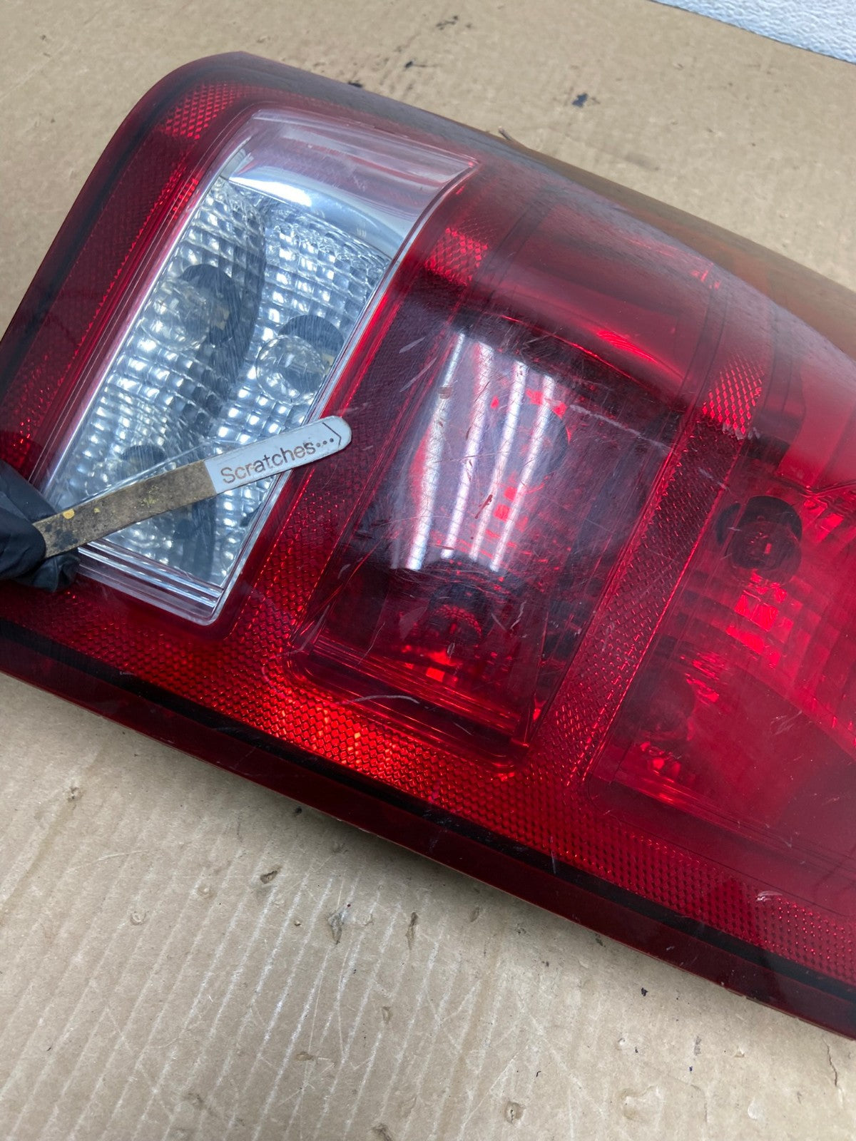 2005 to 2006 Jeep Grand Cherokee Left Driver Side Lh Tail Light AG2224 LK3