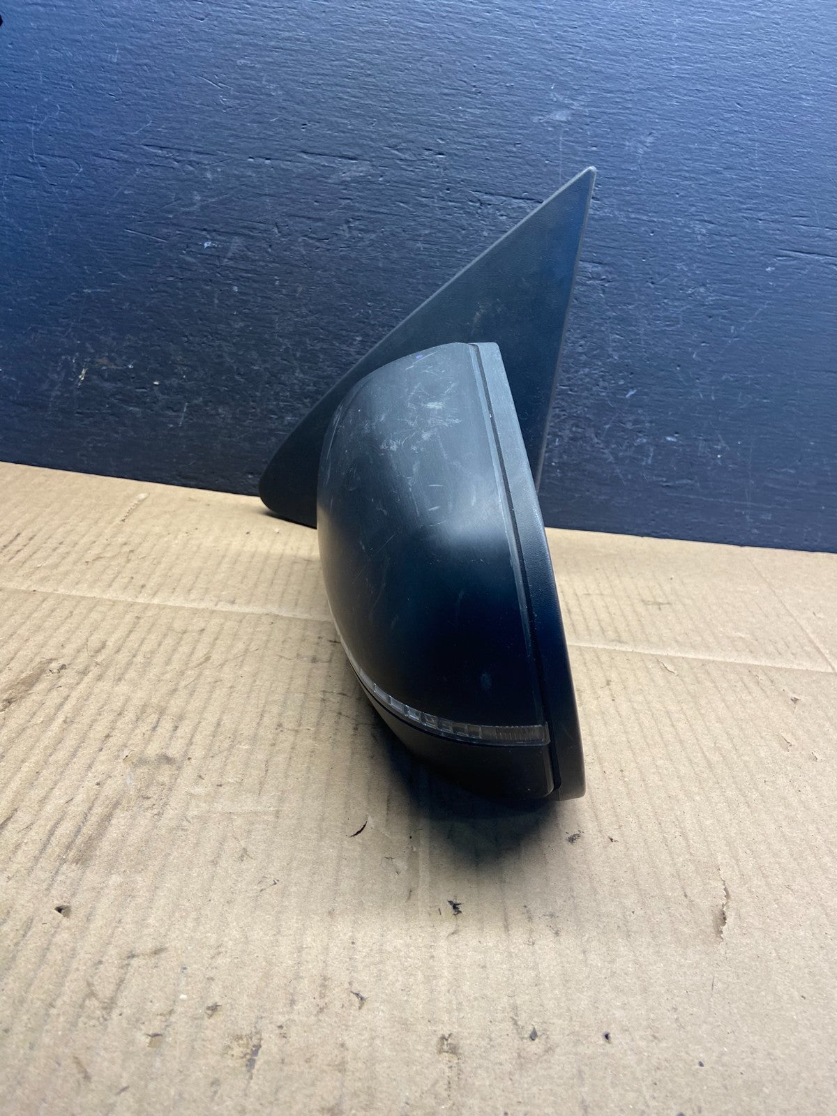 2011 to 2013 Kia Forte Left Side View Door Mirror w/turn Signal AD2966 DW4