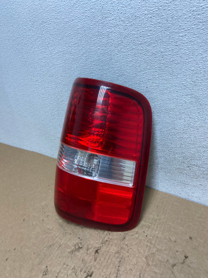 2004 to 2008 Ford F150 F-150 Right Passenger RH Side Tail Light AF8280 LK1