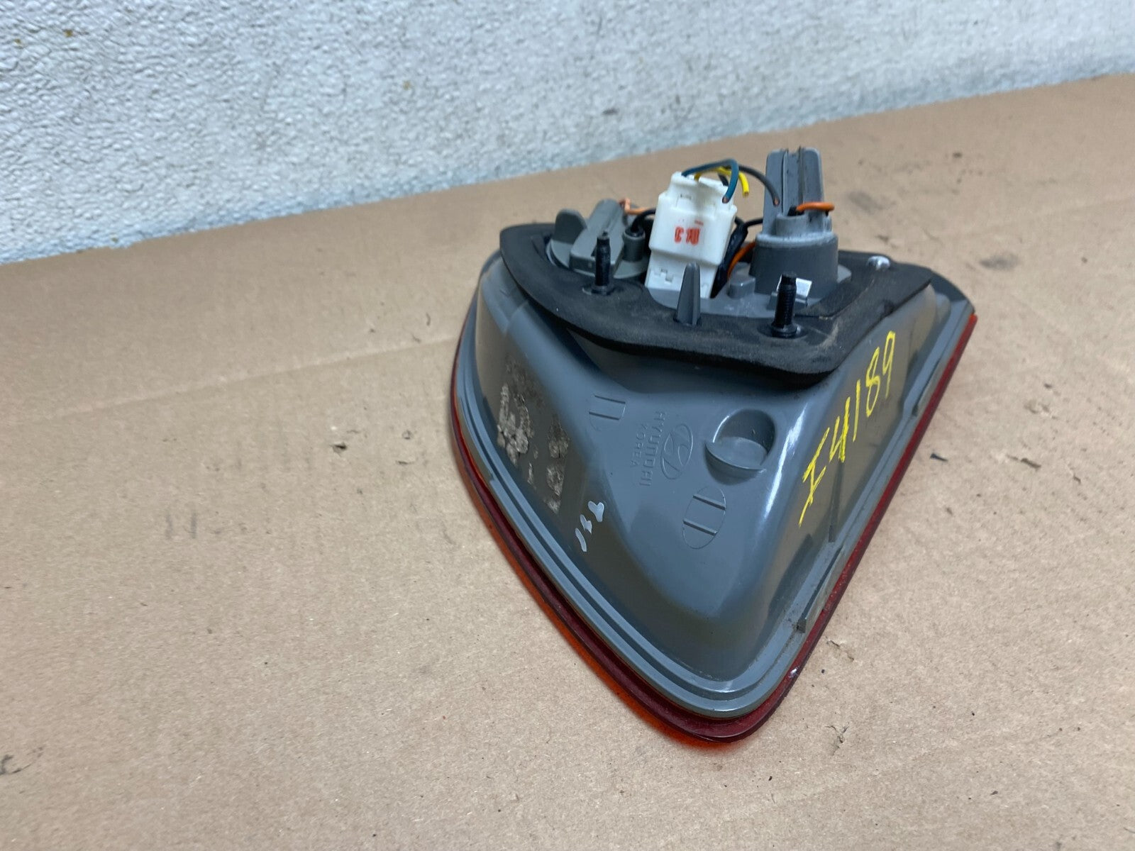 2007 to 2012 Hyundai Veracruz Right Passenger RH Inner Tail Light OEM I4189 DW4